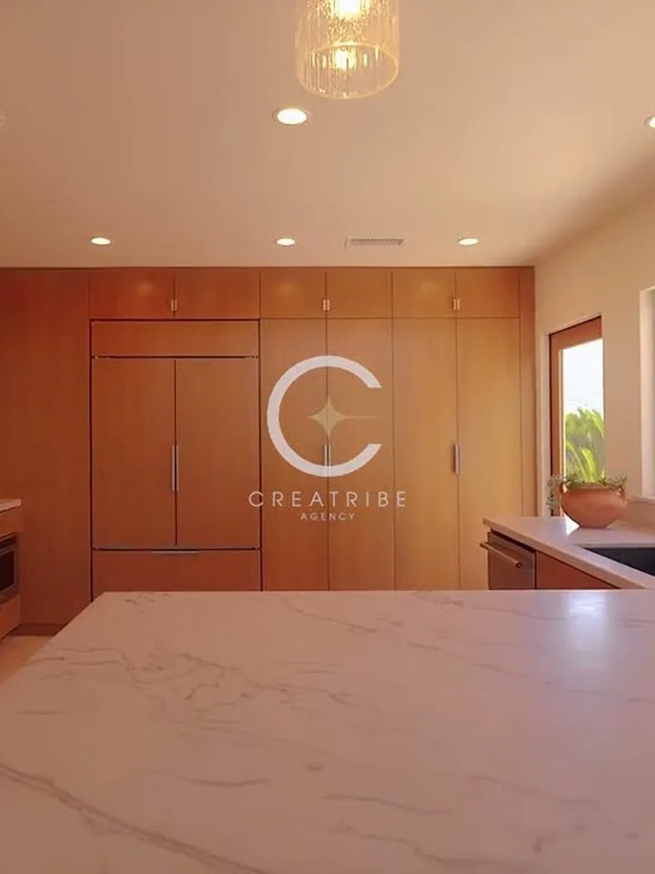 Marble & Wood — real estate