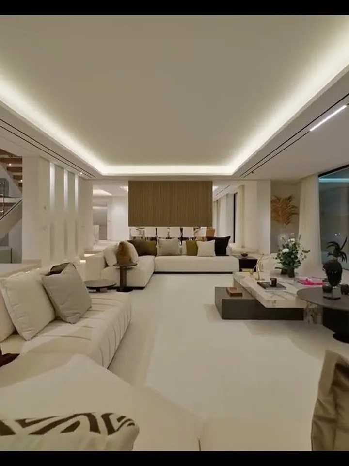 Villa 01 — real estate